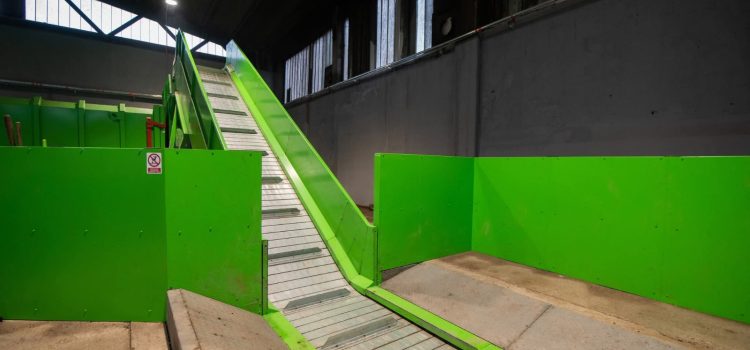 Realizaciji projekta: “Unapređenje postojeće komunalne infrastrukture i postrojenja za upravljanje komunalnim otpadom kroz opremanje pretovarne stanice”